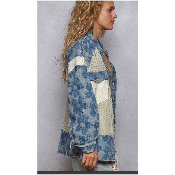 POL Blue Floral Print Eyelet Button Down Shirt - Picture 3 of 7